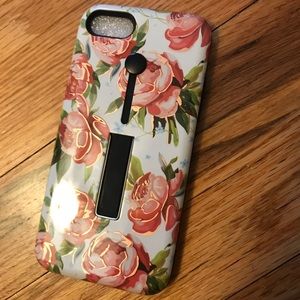 🦋 3/$25iPhone 7/8 FloralPhoneCase withFinger Loop